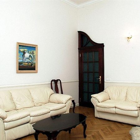 Pecherskie Lipki Kyiv Exterior foto